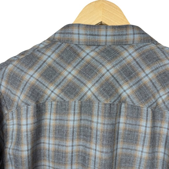 Travis Mathew Men’s Cloud Flannel Plaid Button Down in Grey/Blue/Brown Size M - Picture 7 of 9
